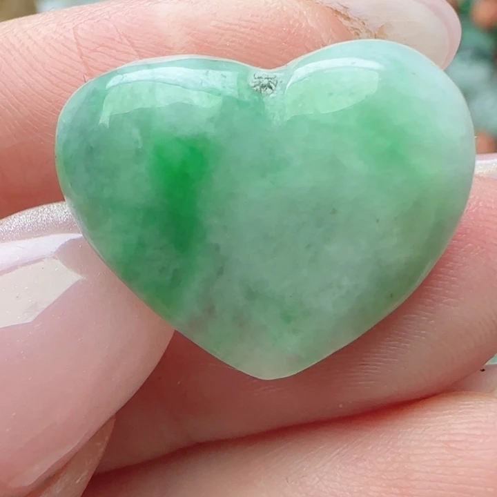 翡翠未镶嵌颈饰天然A货51