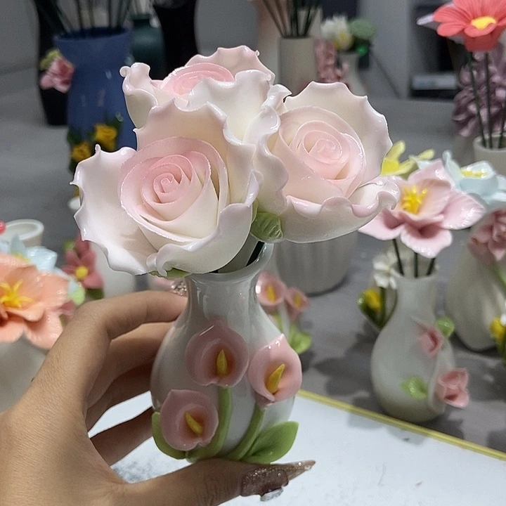 陶瓷纯手工捏花设计