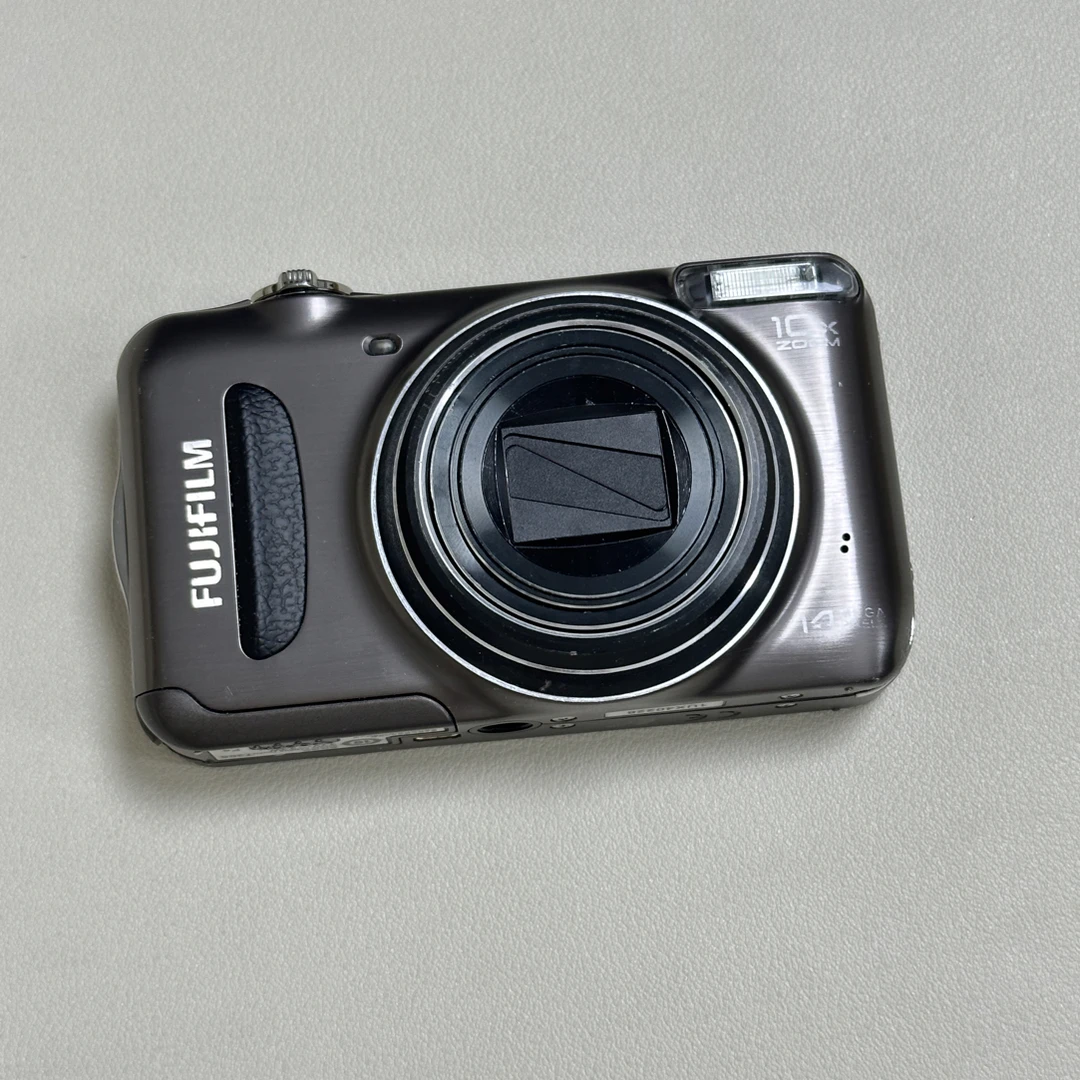 9新 Fujifilm/富士 富士t305 1400w像素10倍光学变焦