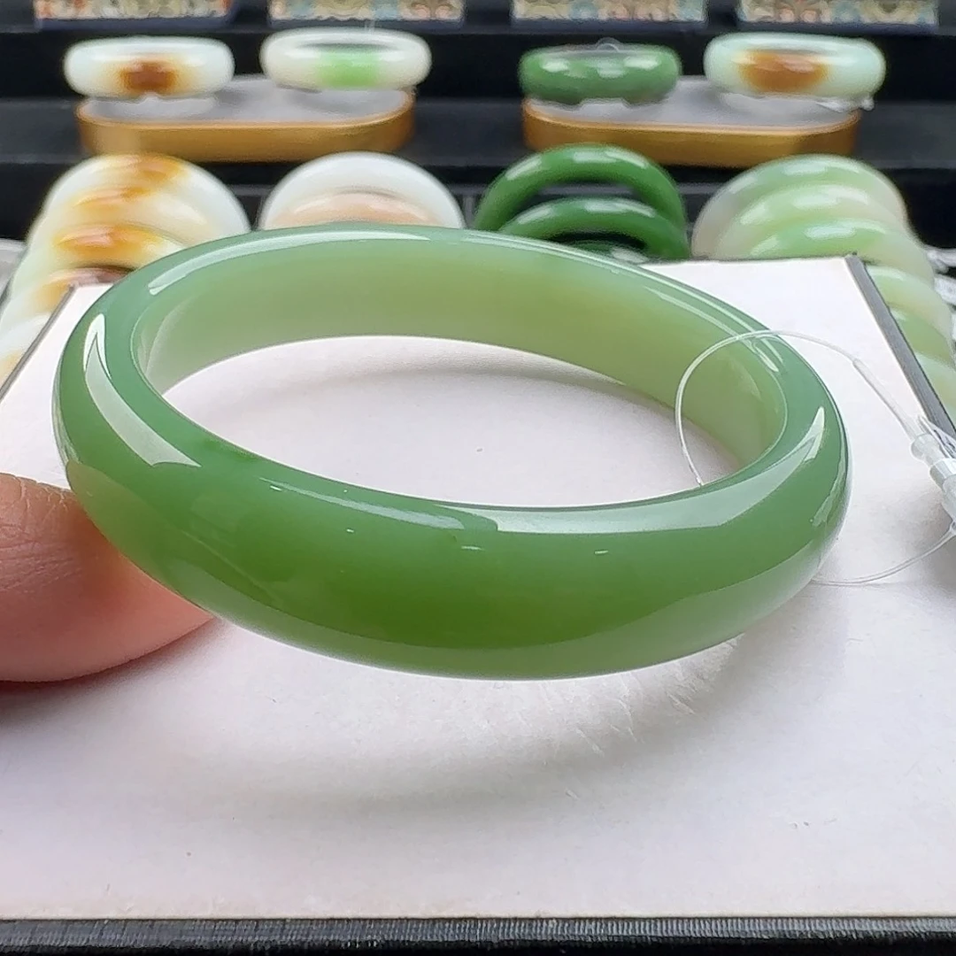 未镶嵌手镯和田玉粉青，➕粉绿54.1