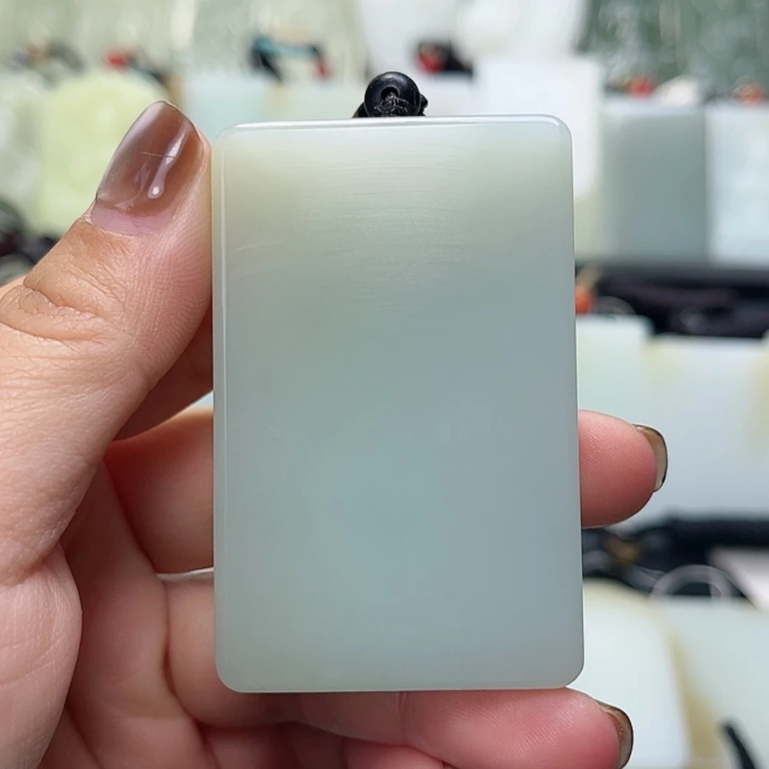 【闪购商品】颈饰未镶嵌和田玉