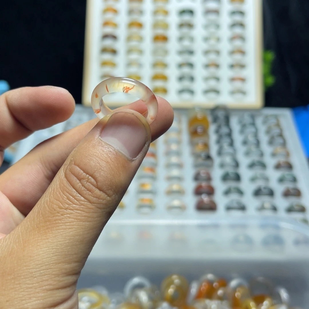 玛瑙/玉髓戒指未镶嵌多****：