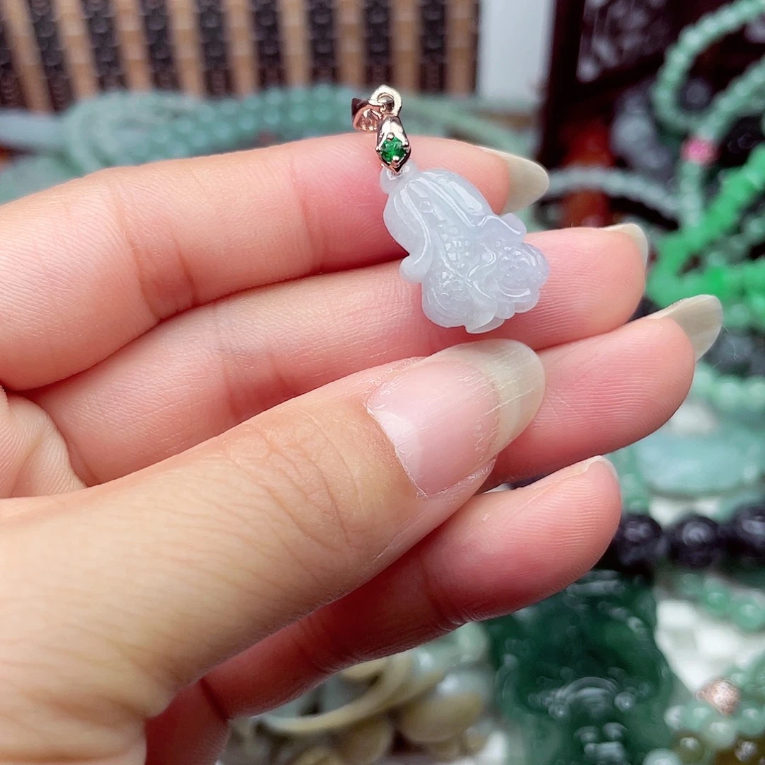 翡翠未镶嵌颈饰翡翠