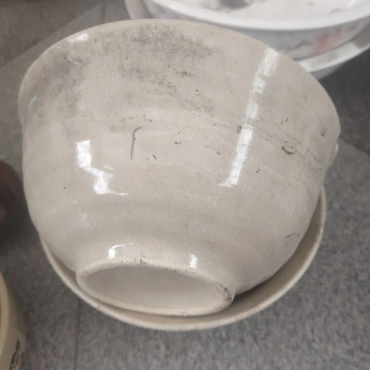 瓷片陶瓷盘子碗啥都有