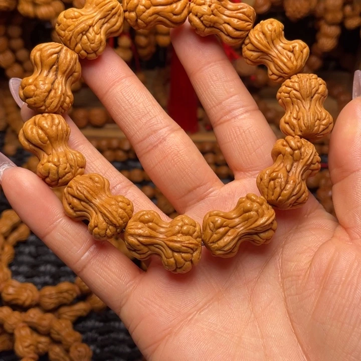 木质类龙纹桃枭手串