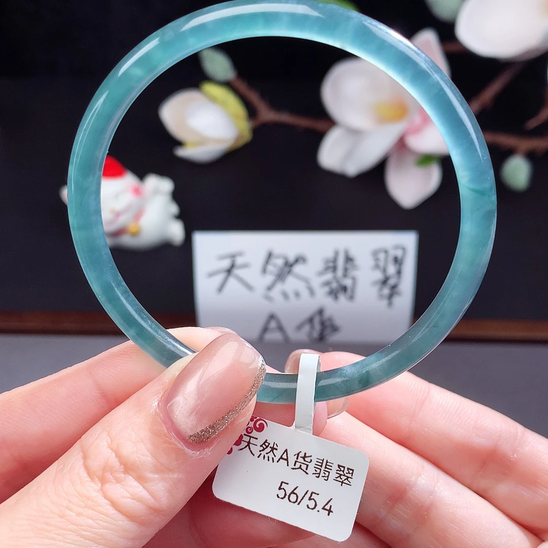 翡翠手镯（圆镯）未镶嵌