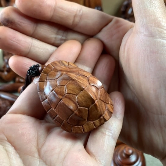 黄花梨/降香黄檀田**香挂件