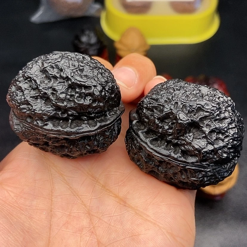 【闪购商品】把件文玩核桃40尺饕餮金蟾52.3克