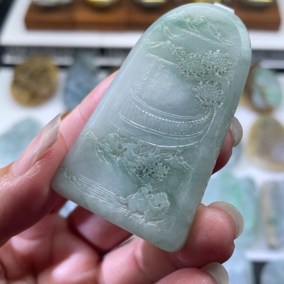 定制翡翠未镶嵌山水