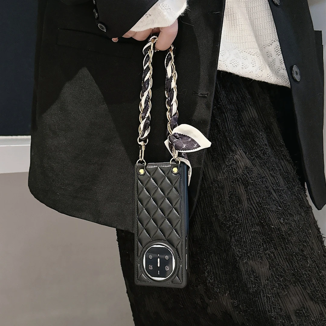 适用华为荣耀OPPO小米VIVO三星摩托罗拉折叠屏手机壳小香风挂绳女