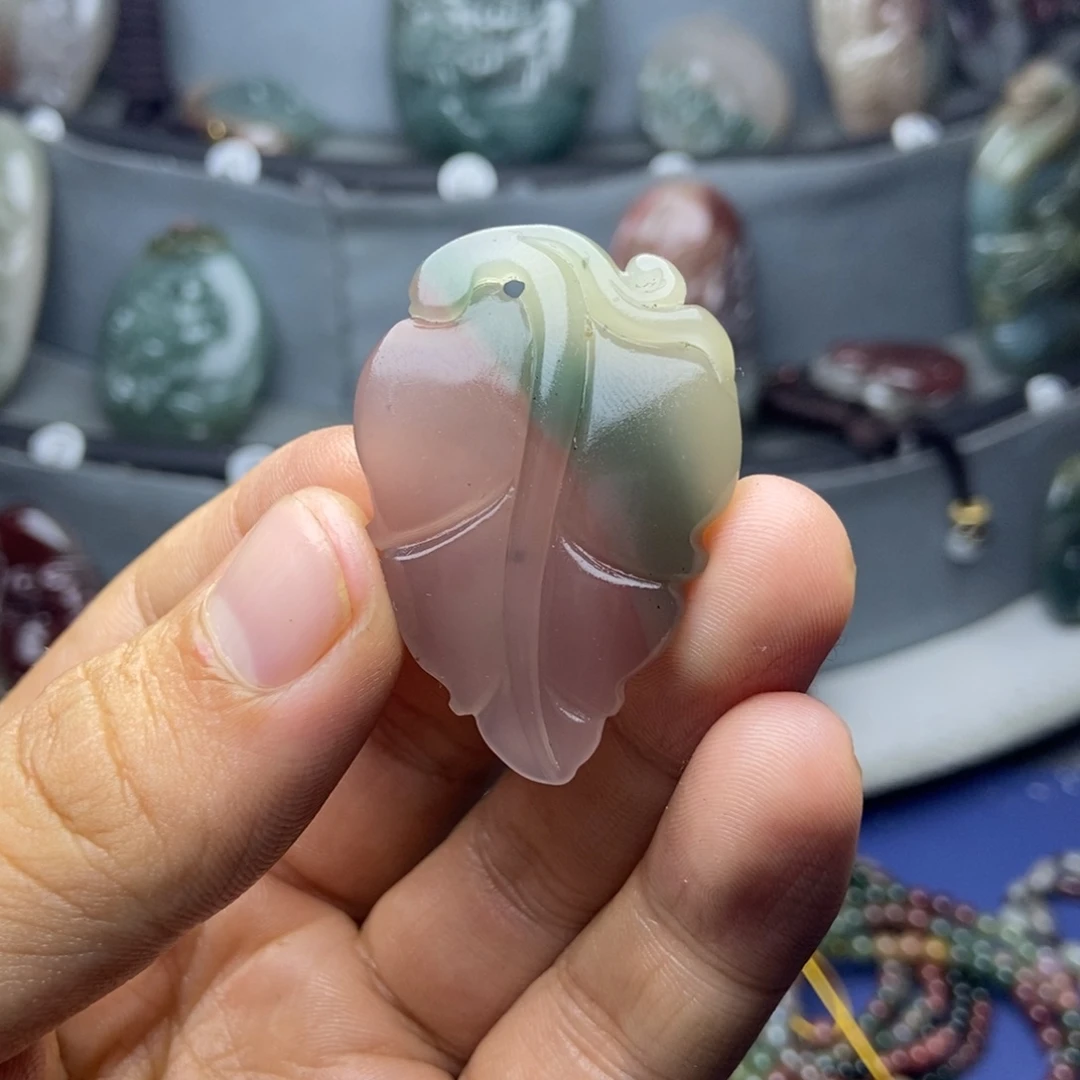 玛瑙/玉髓未镶嵌颈饰