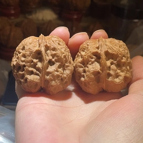 文玩核桃把件老太湖带彩43