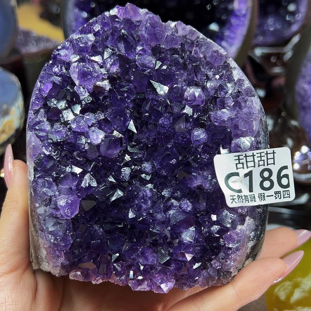 水晶大型摆件未镶嵌