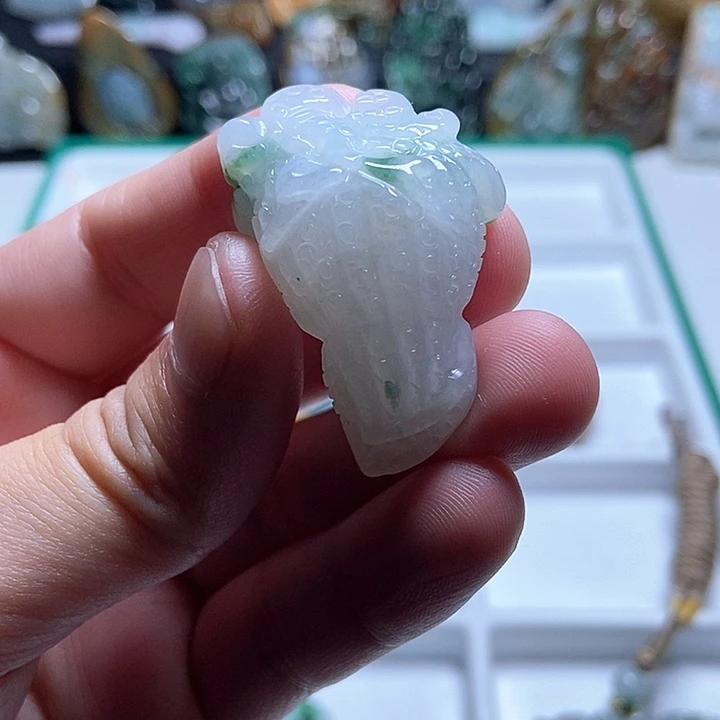 翡翠未镶嵌颈饰翡翠a货