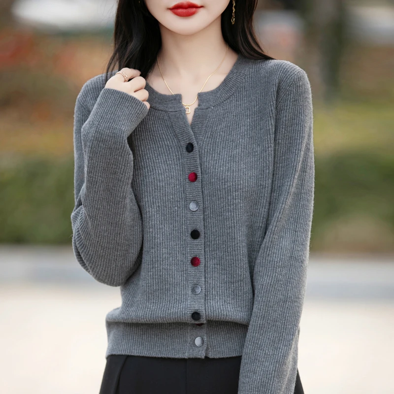 【现货宠粉】新款长袖针织衫女圆领开衫宽松轻奢小众春秋打底毛衣