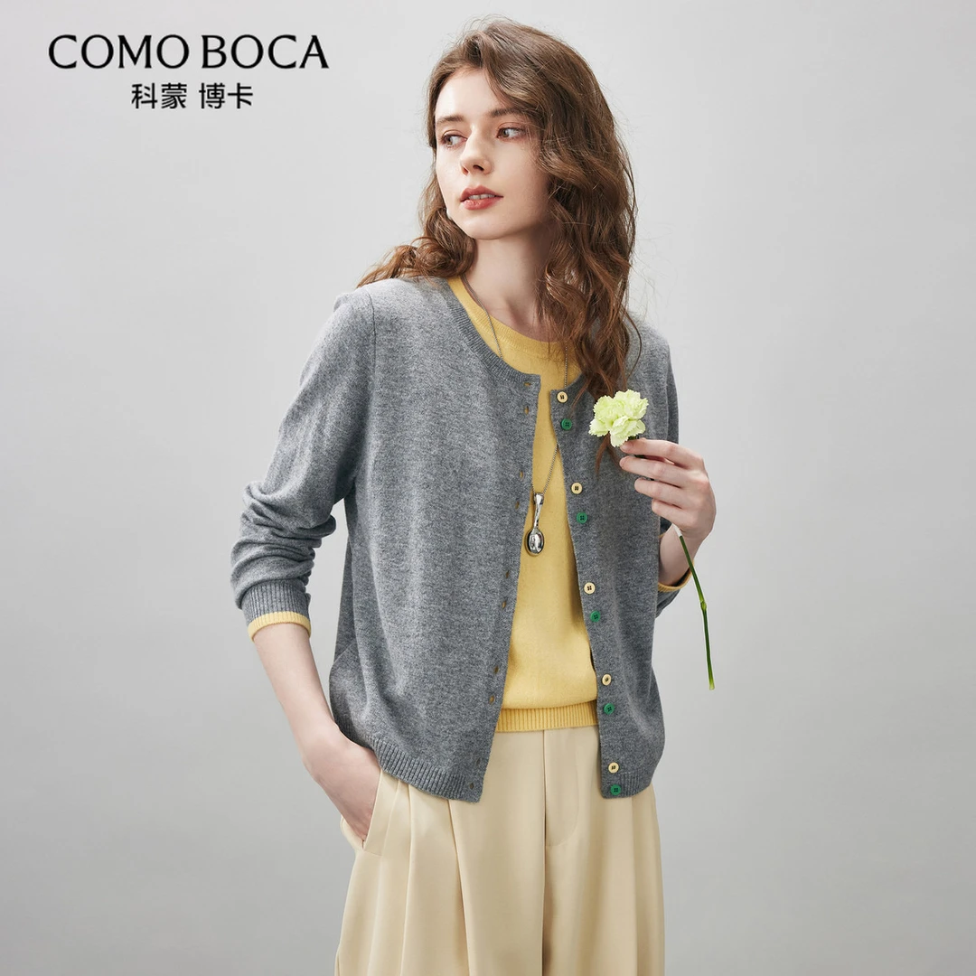 COMOBOCA/科蒙·博卡绵羊毛衫女极简彩扣毛衣冬针织打底衫KST5004