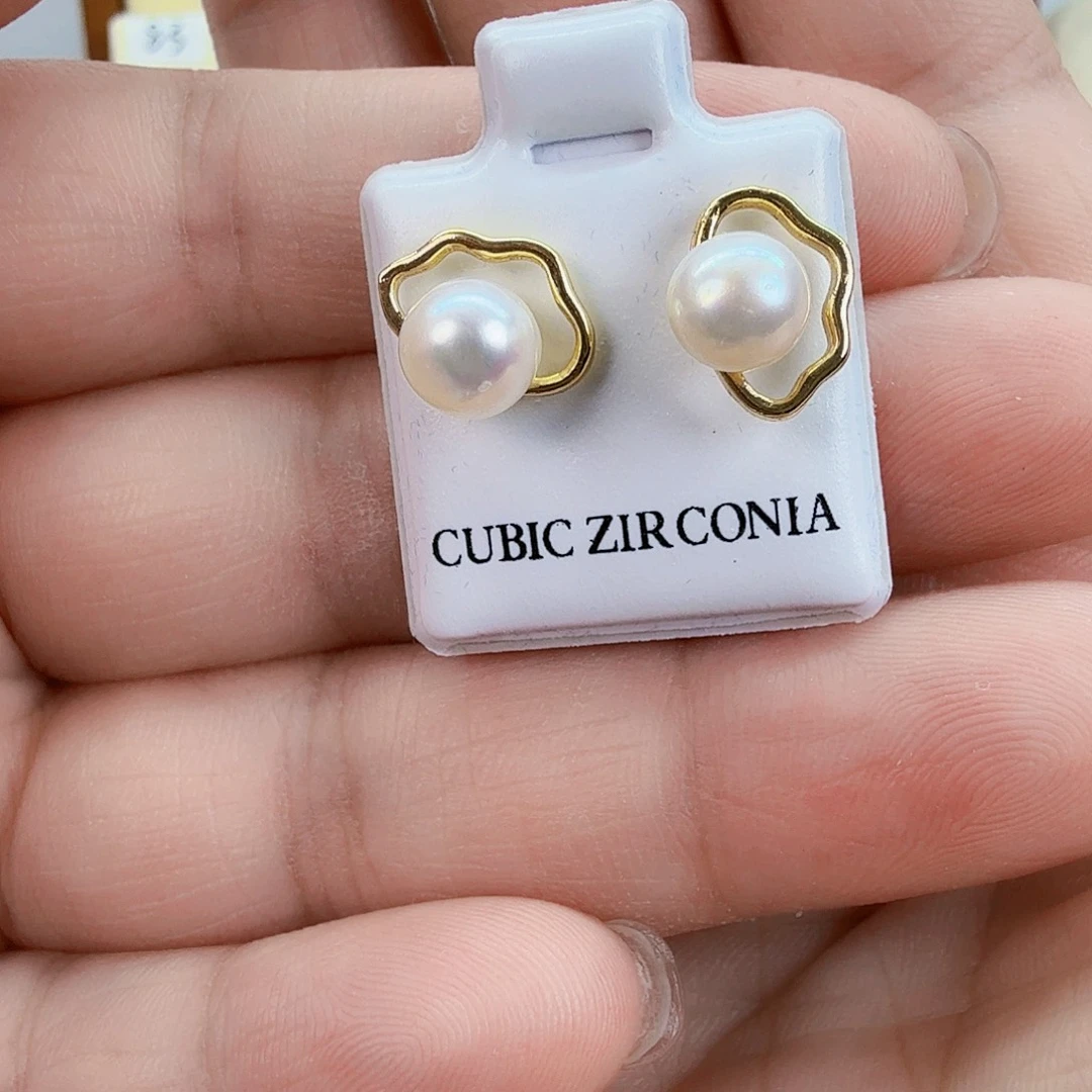 淡水珍珠耳饰未镶嵌