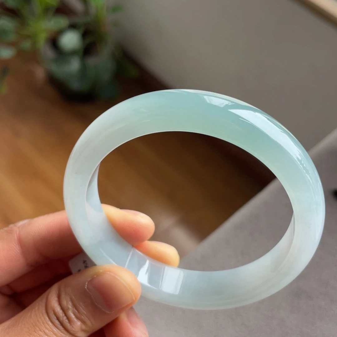 翡翠未镶嵌手镯半山水胶润