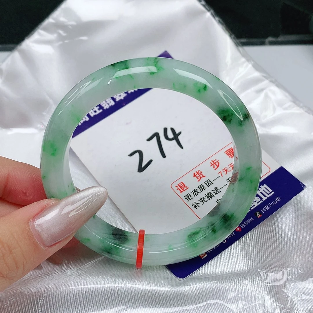 翡翠手镯未镶嵌翡翠12