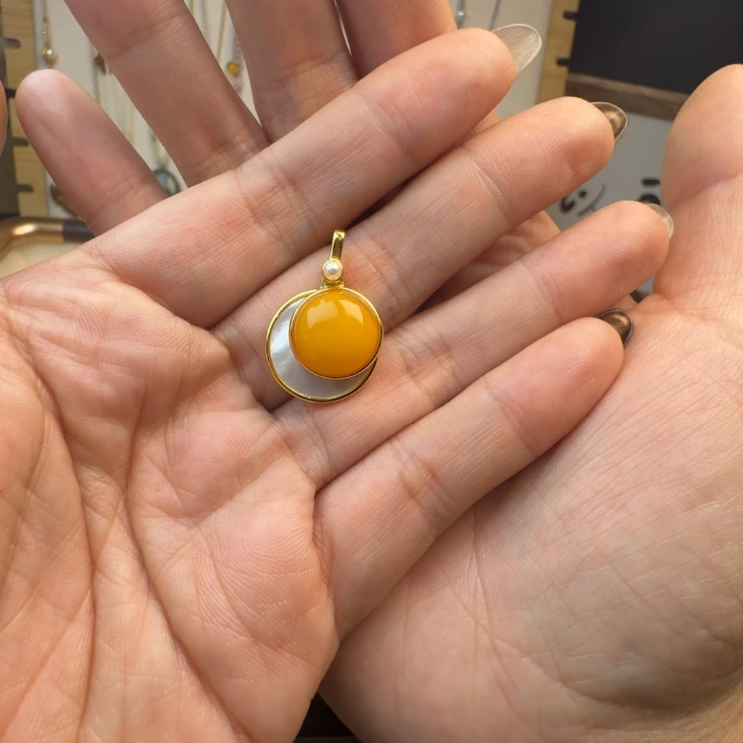 随***吧蜜蜡银S925镀金镶嵌吊坠(不含链)