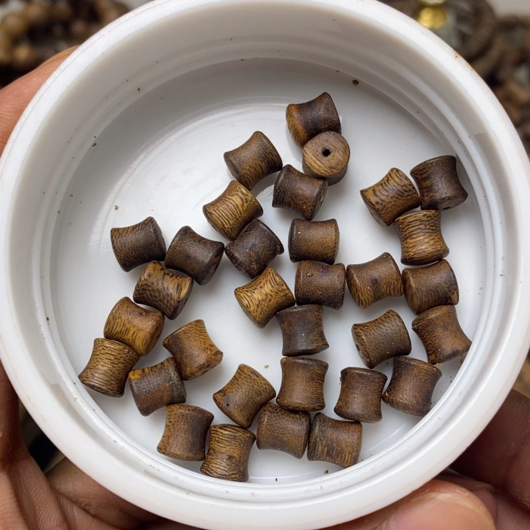 萍***苑沉香沉香碎屑6克.