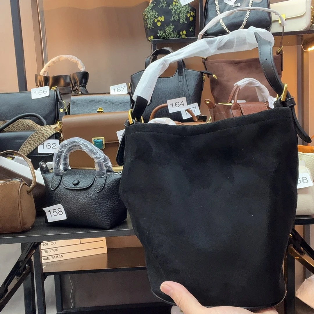 牛皮（革）牛剖层皮革