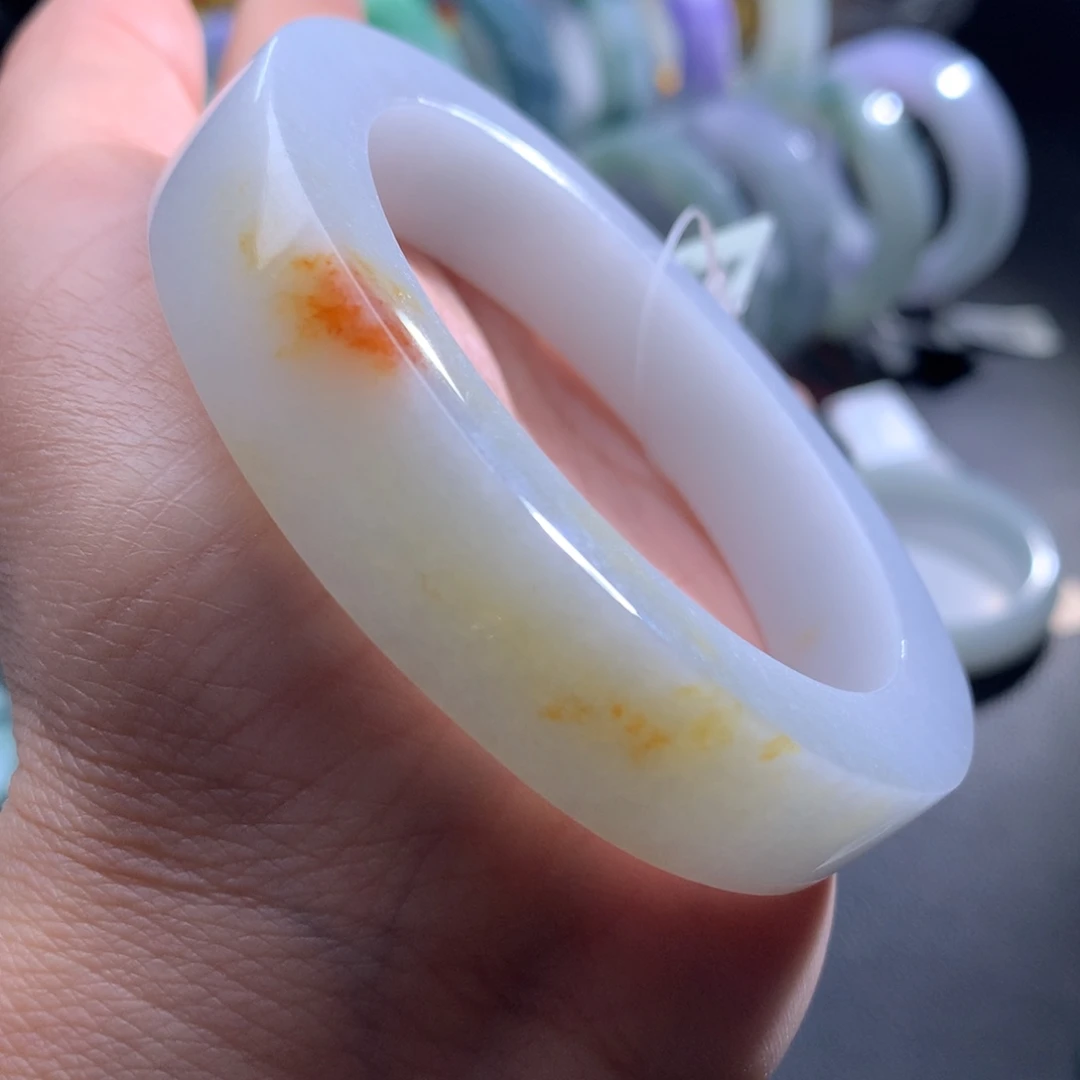 定制翡翠未镶嵌翡翠手镯