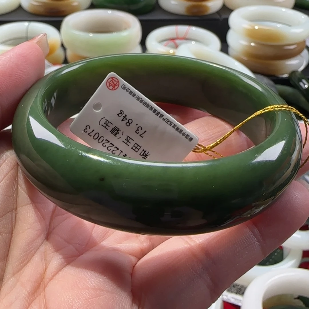 和田玉手镯未镶嵌静**大