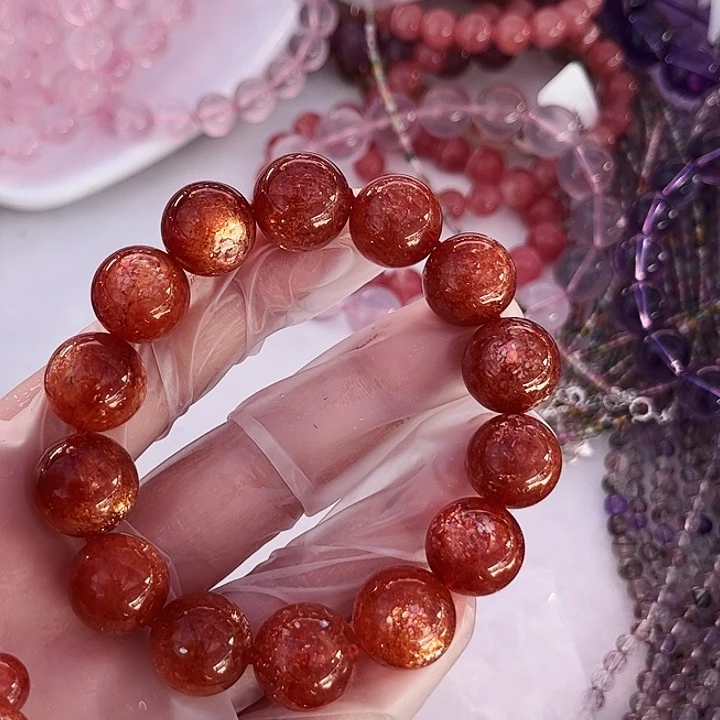 未镶嵌颈饰水晶哈**5