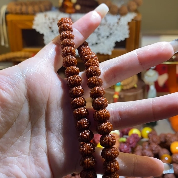 皮***猫手串金刚菩提106玉华满肉双圈三色醒狮藏式三通