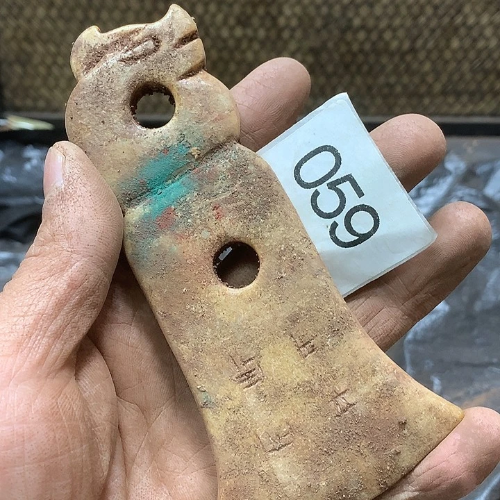 未镶嵌和田玉挂件