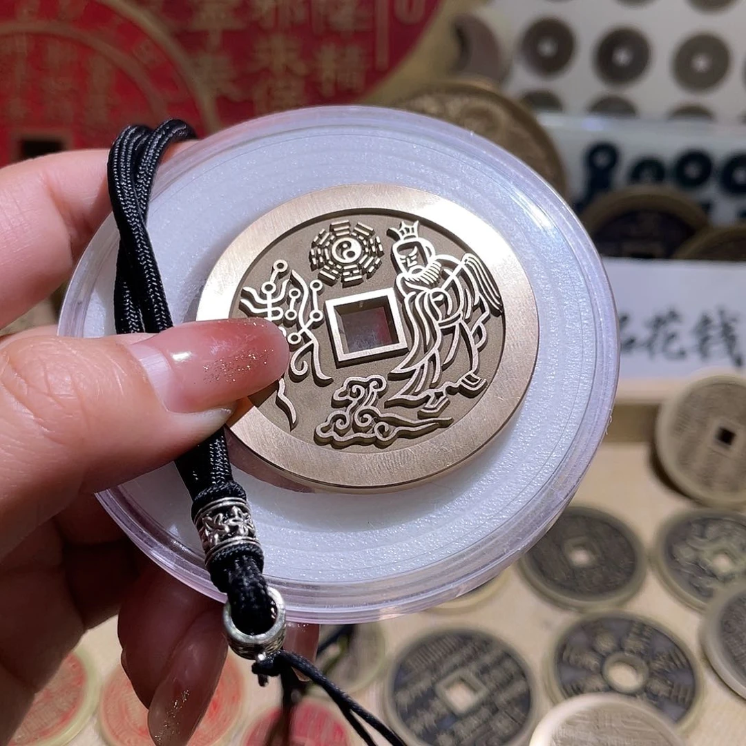 铜铜现代仿制工艺品雕母花钱