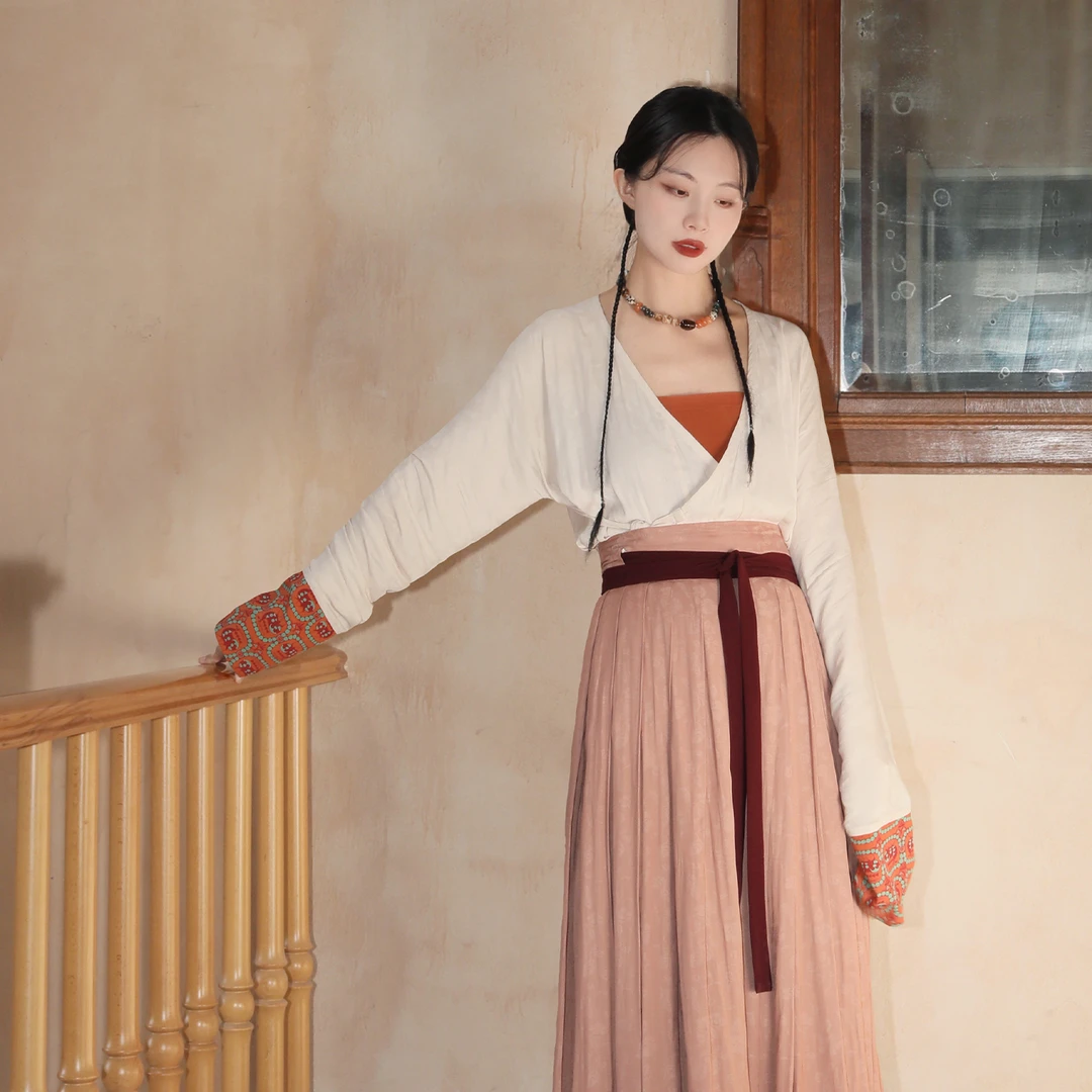 谜阿凰雾粉仿花罗汉服半身裙女小个子春夏改良国风日常百搭通勤款