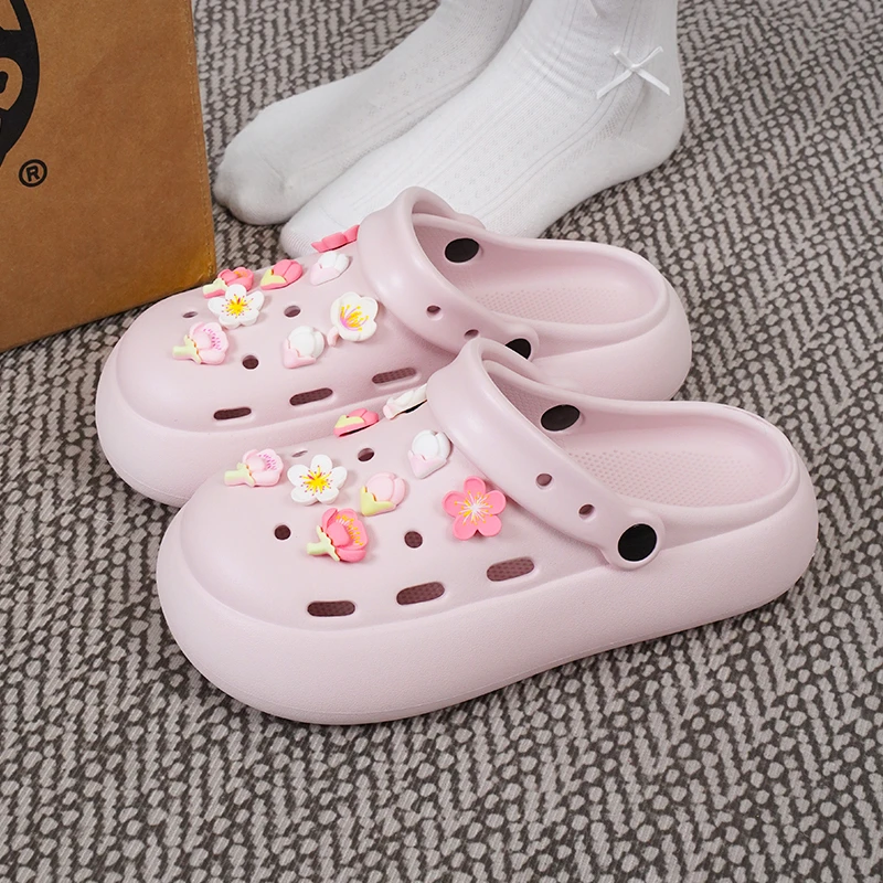 桃花洞洞鞋女款防滑踩屎感厚底EVA夏季外穿包头凉拖鞋网红凉拖鞋