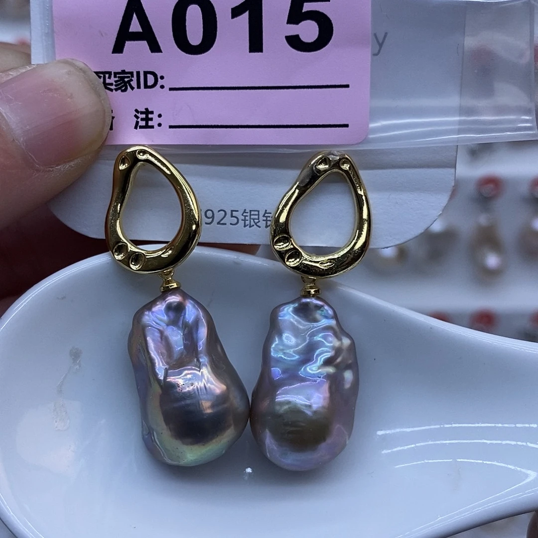 颈饰未镶嵌淡水珍珠