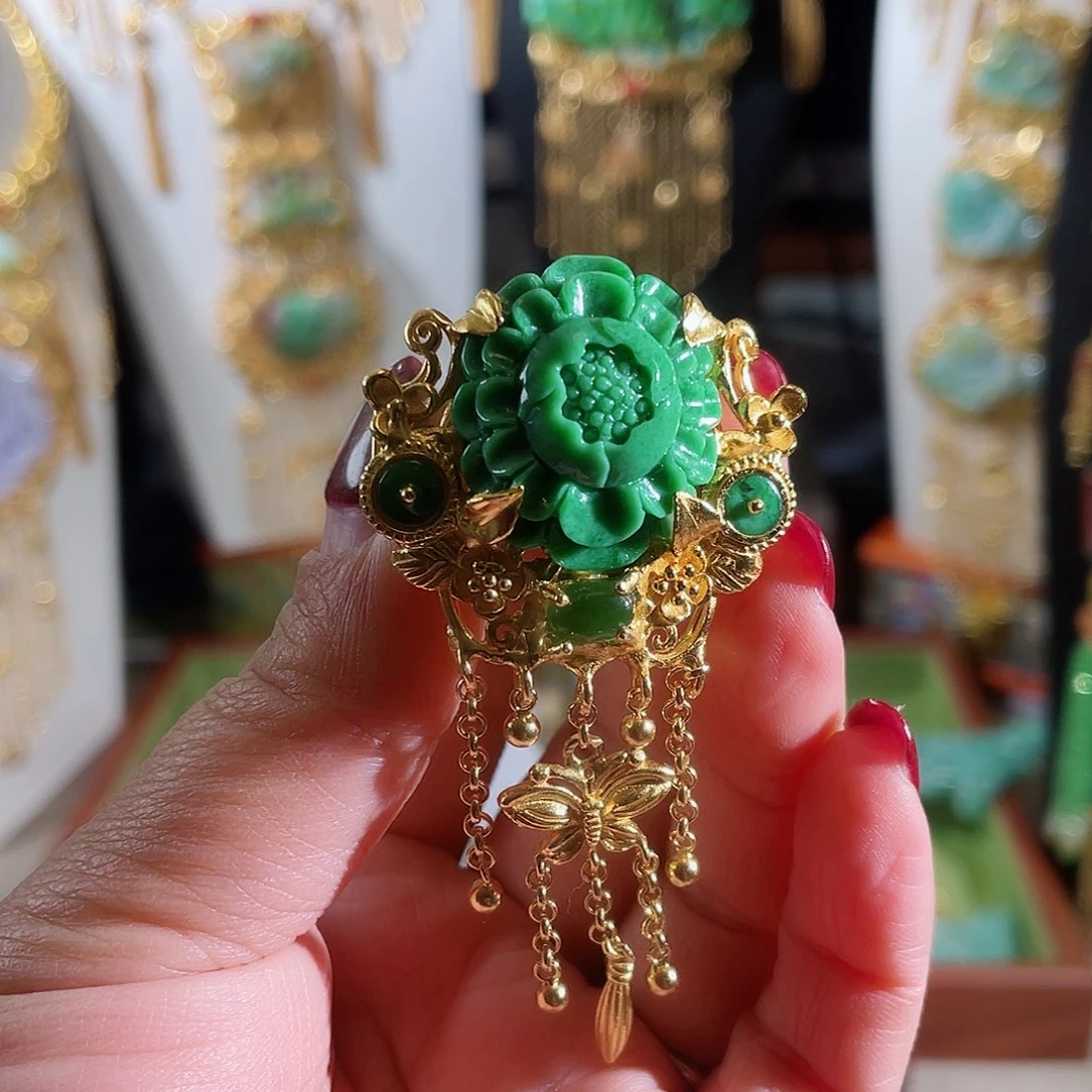 翡翠颈饰银S925镶嵌一*凡翡翠戒指