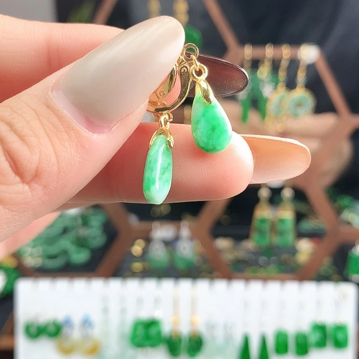 翡翠未镶嵌耳饰耳饰