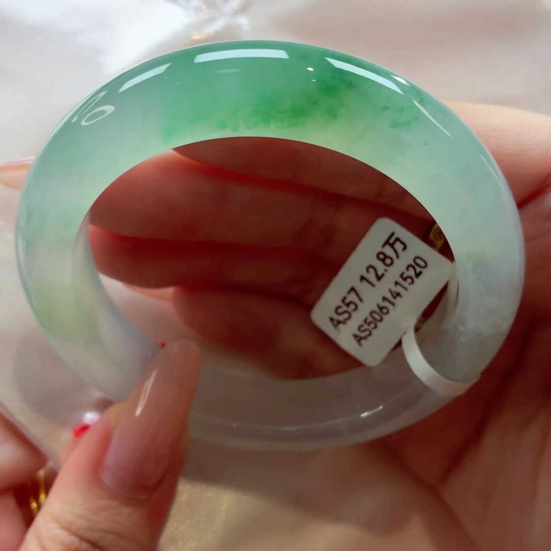 翡翠未镶嵌手镯22（30号）有纹