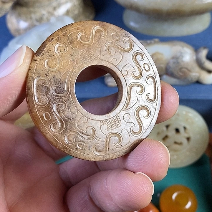 s***s和田玉未镶嵌颈饰