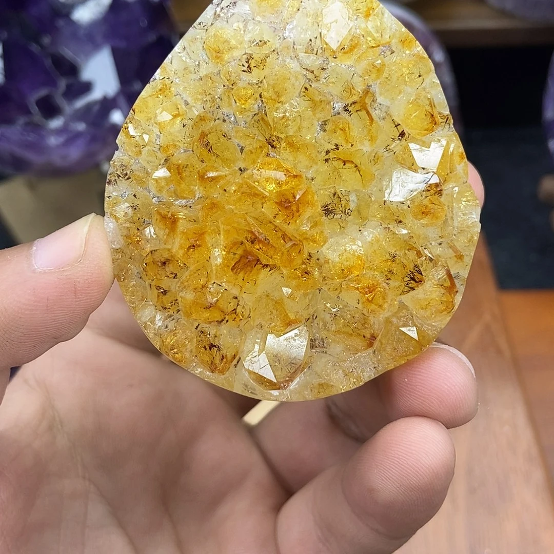 紫晶未镶嵌大型摆件（非配饰）