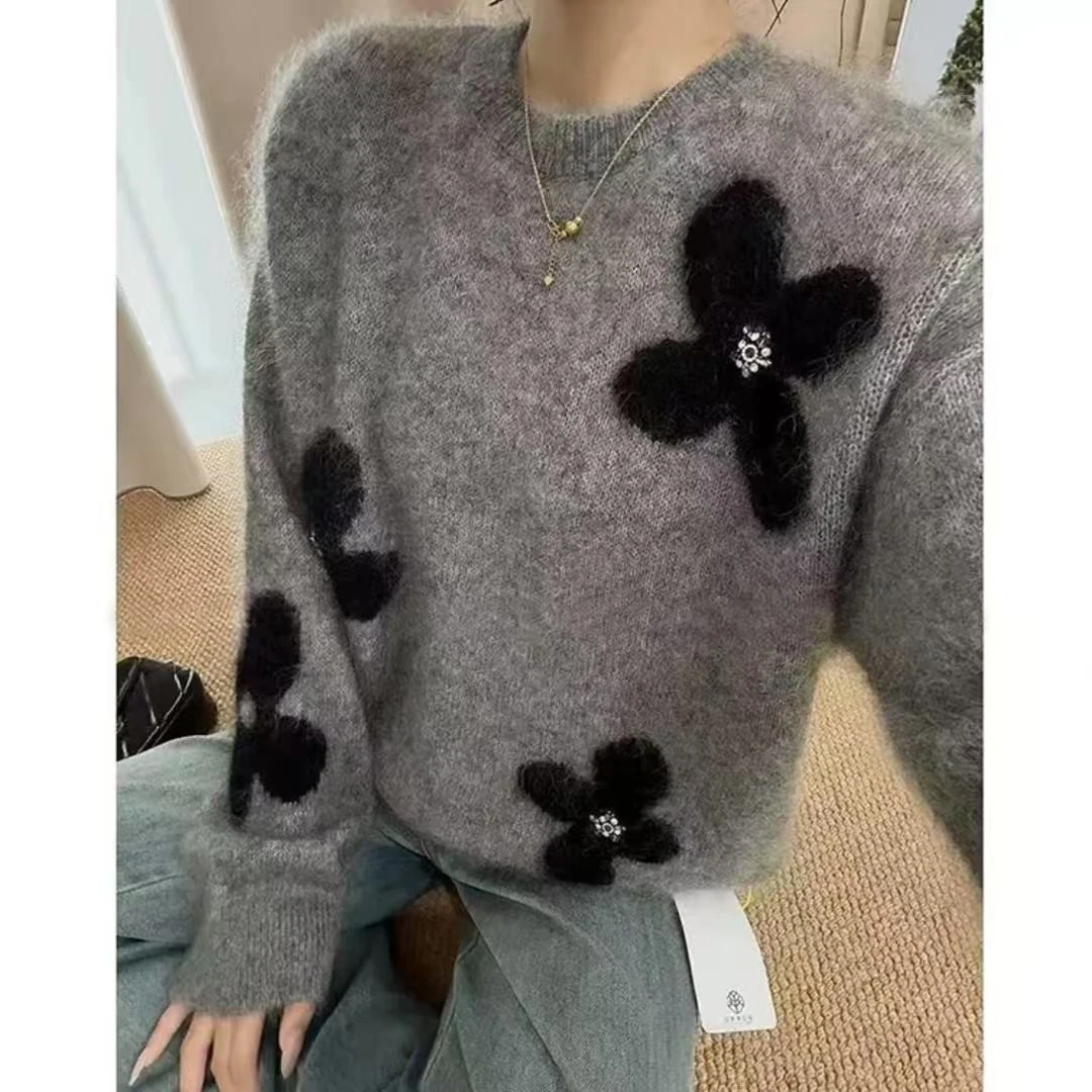 【XM】2025秋冬新款宽松女圆领嵌花针织衫时尚百搭加厚打底衫