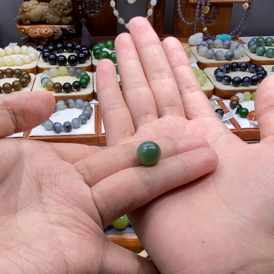 手串未镶嵌和田玉苏*卡12