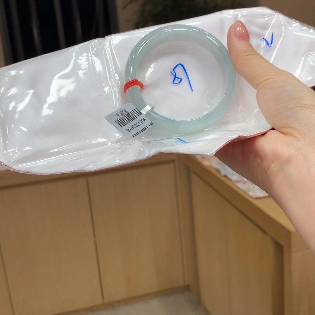 未镶嵌手镯翡翠不退不换