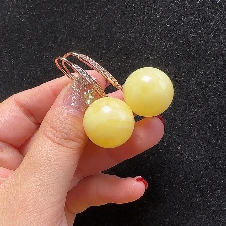 蜜蜡珠宝奇石未镶嵌