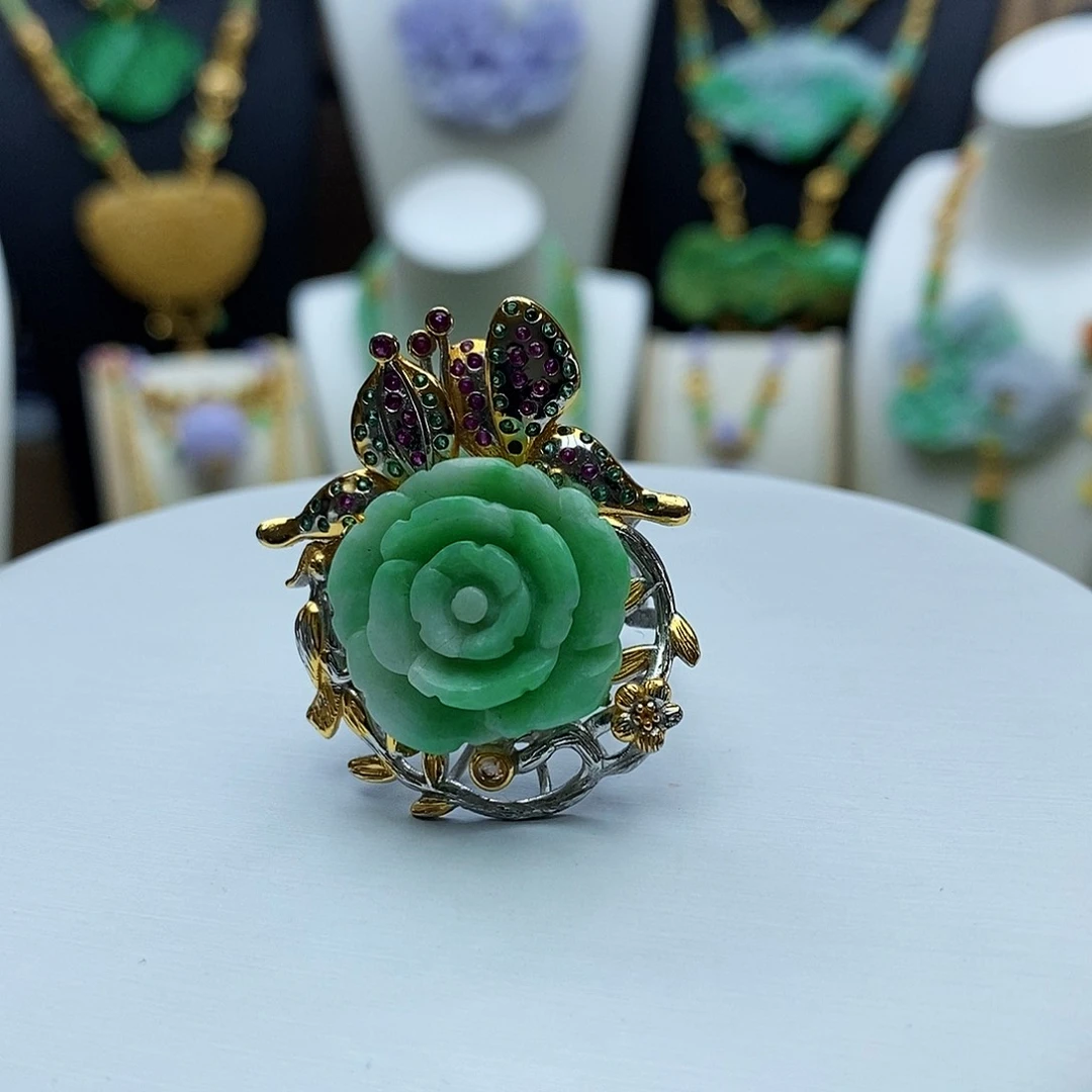 翡翠戒指未镶嵌天然