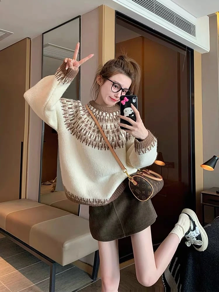 孕妇圆领毛衣女2025新款秋冬港味复古美拉德套头慵懒内搭针织衫