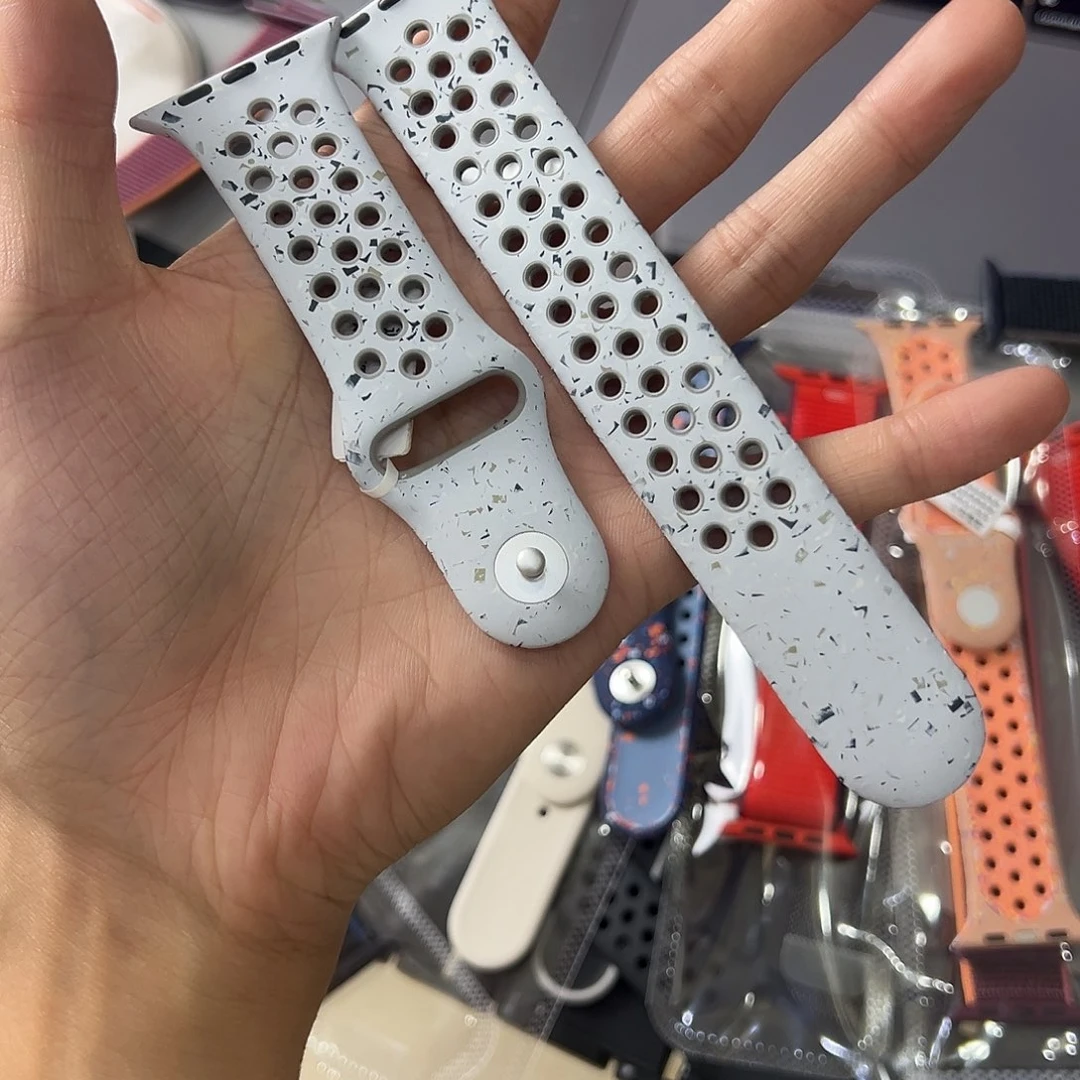 准新品灰洞洞 M/L码 46MM