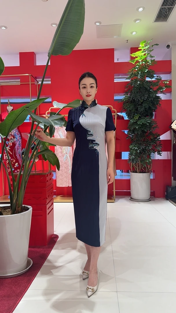 170736六礼蓝灰色拼接轻奢烫钻婚宴喜婆婆喜妈妈日常旗袍