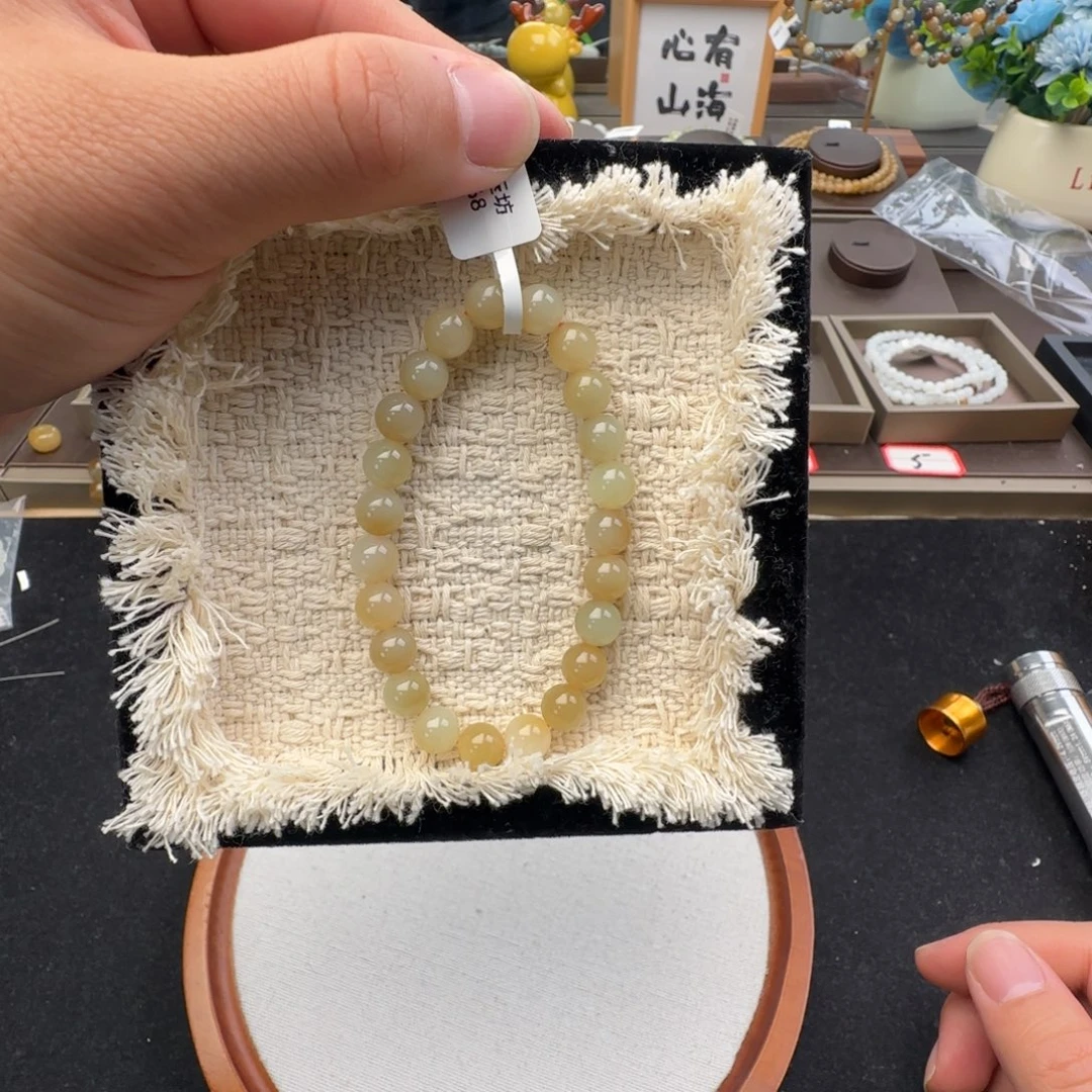 和田玉未镶嵌手链卡8糖白聚宝盆，22