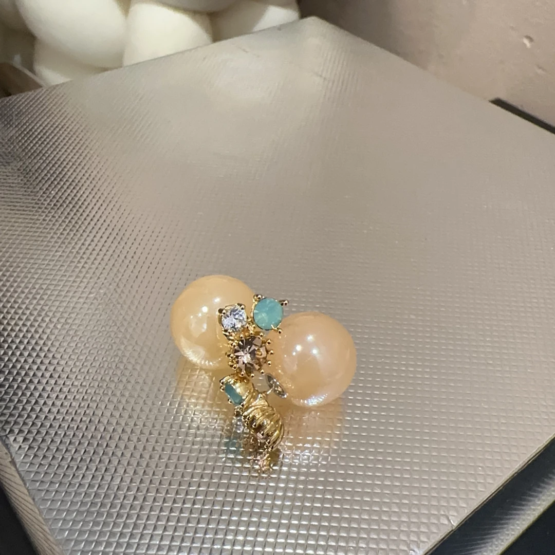 铜合金耳饰 东大门设计款轻奢珠珠耳钉R67